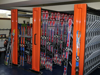 Yanakiev Hotel Ski Depot