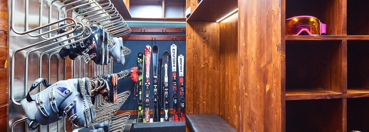 Lucky Bansko-ski-storage