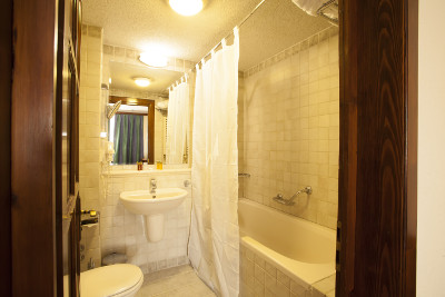 Hotel Tanne Bathroom